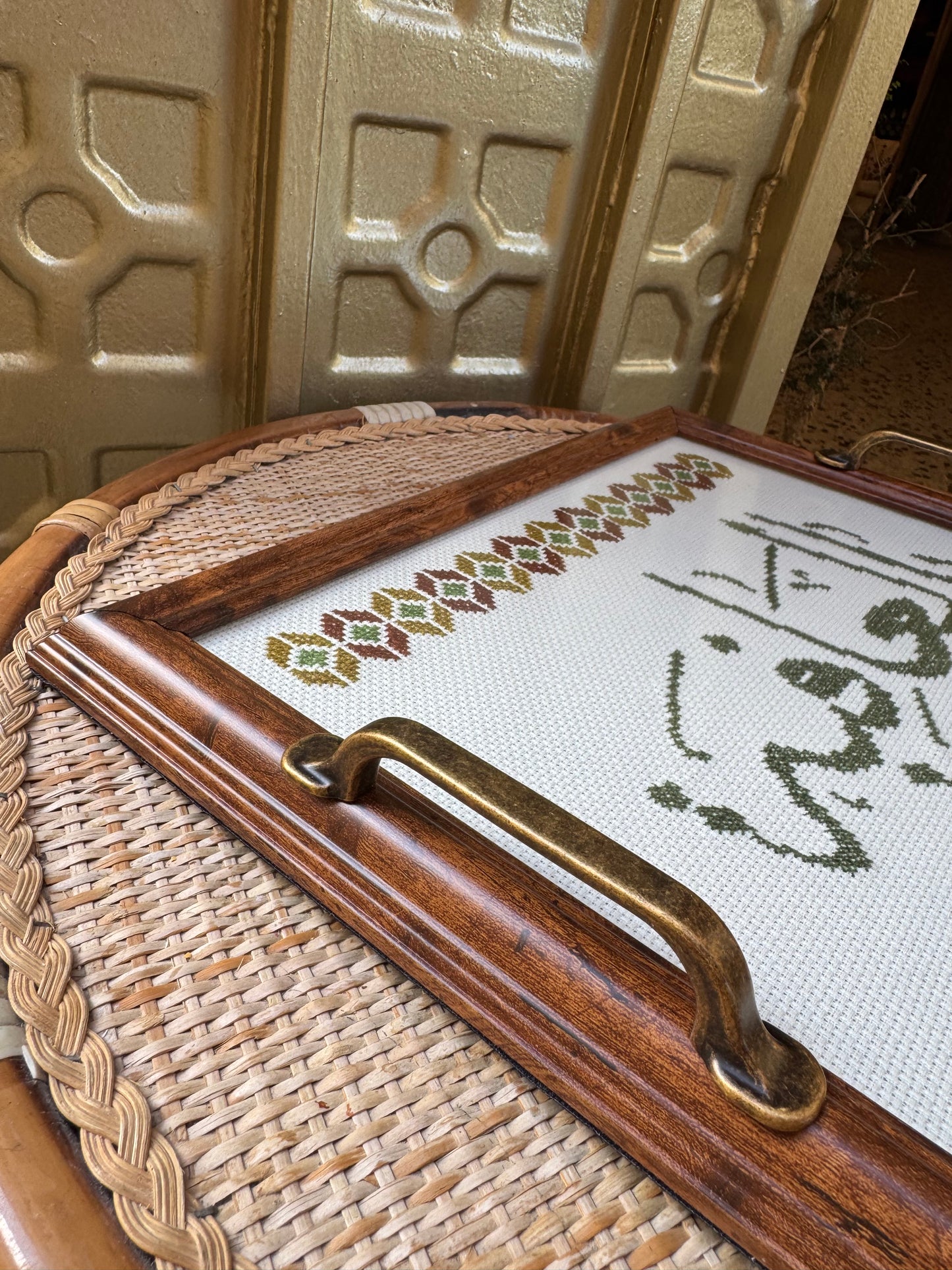 صينية تقديم بالعافية