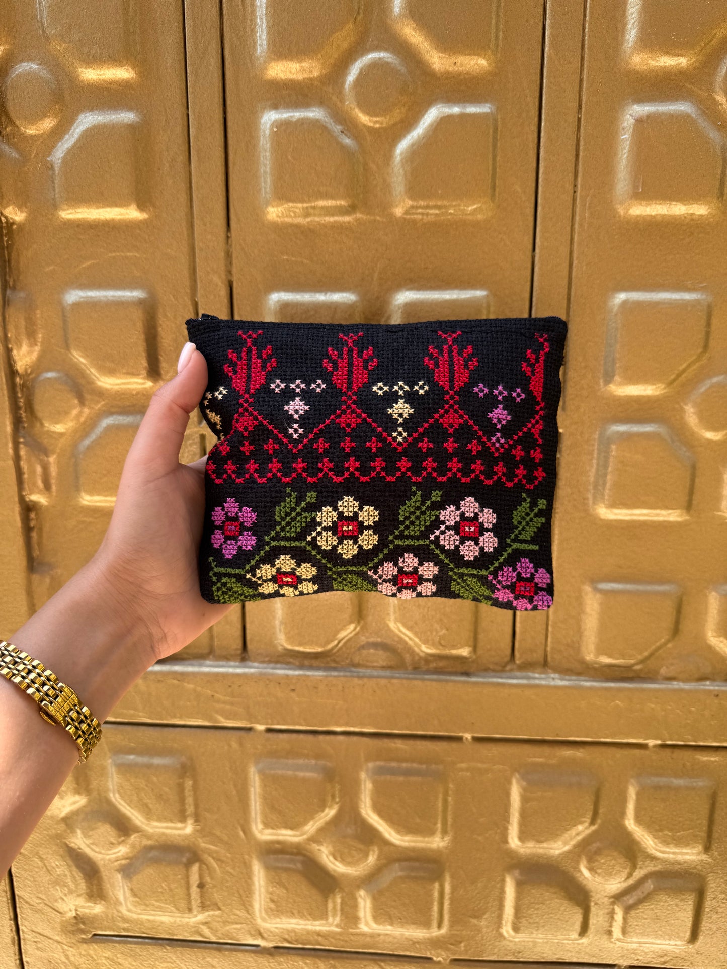 Floral heritage pouch
