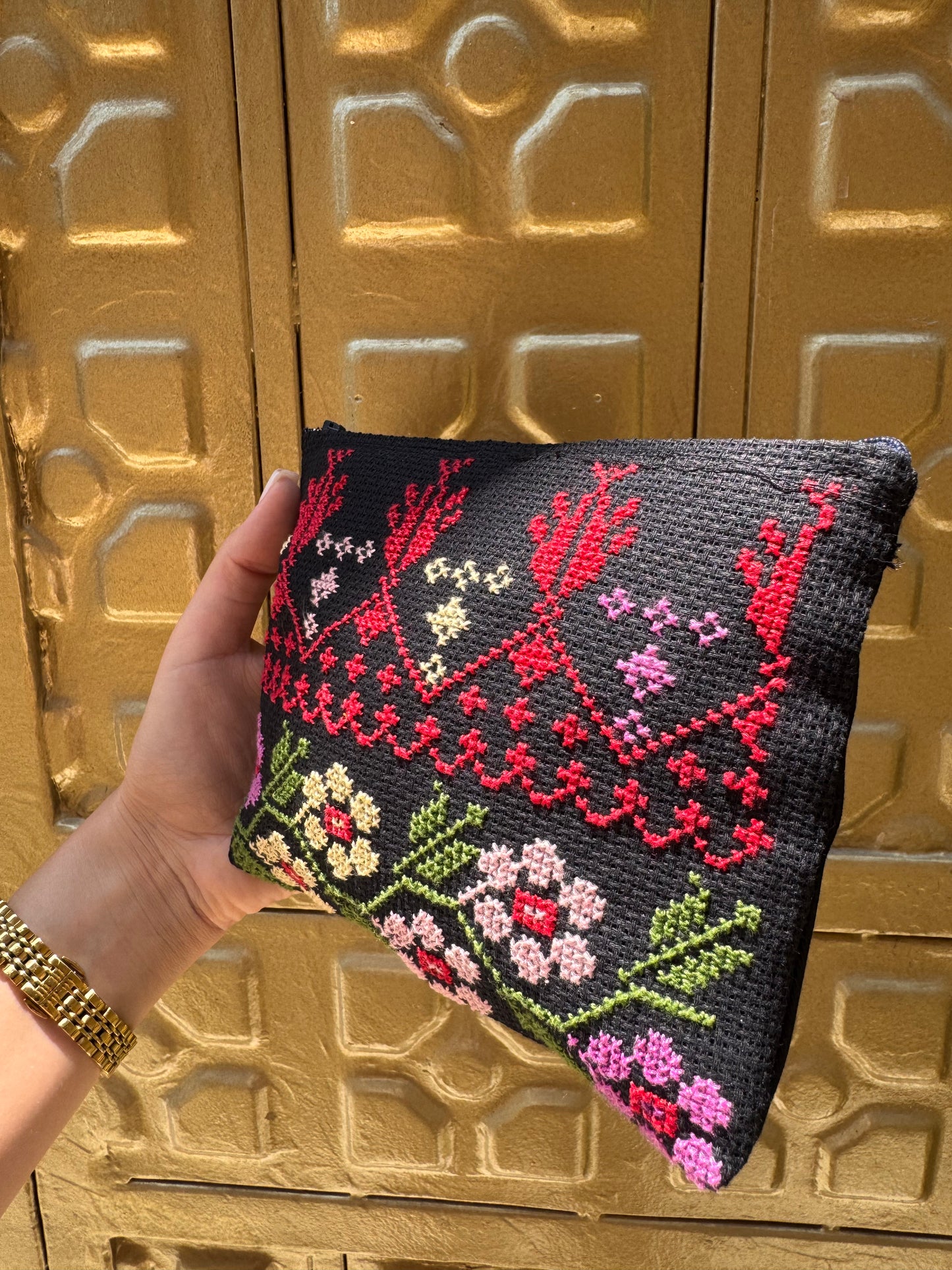 Floral heritage pouch