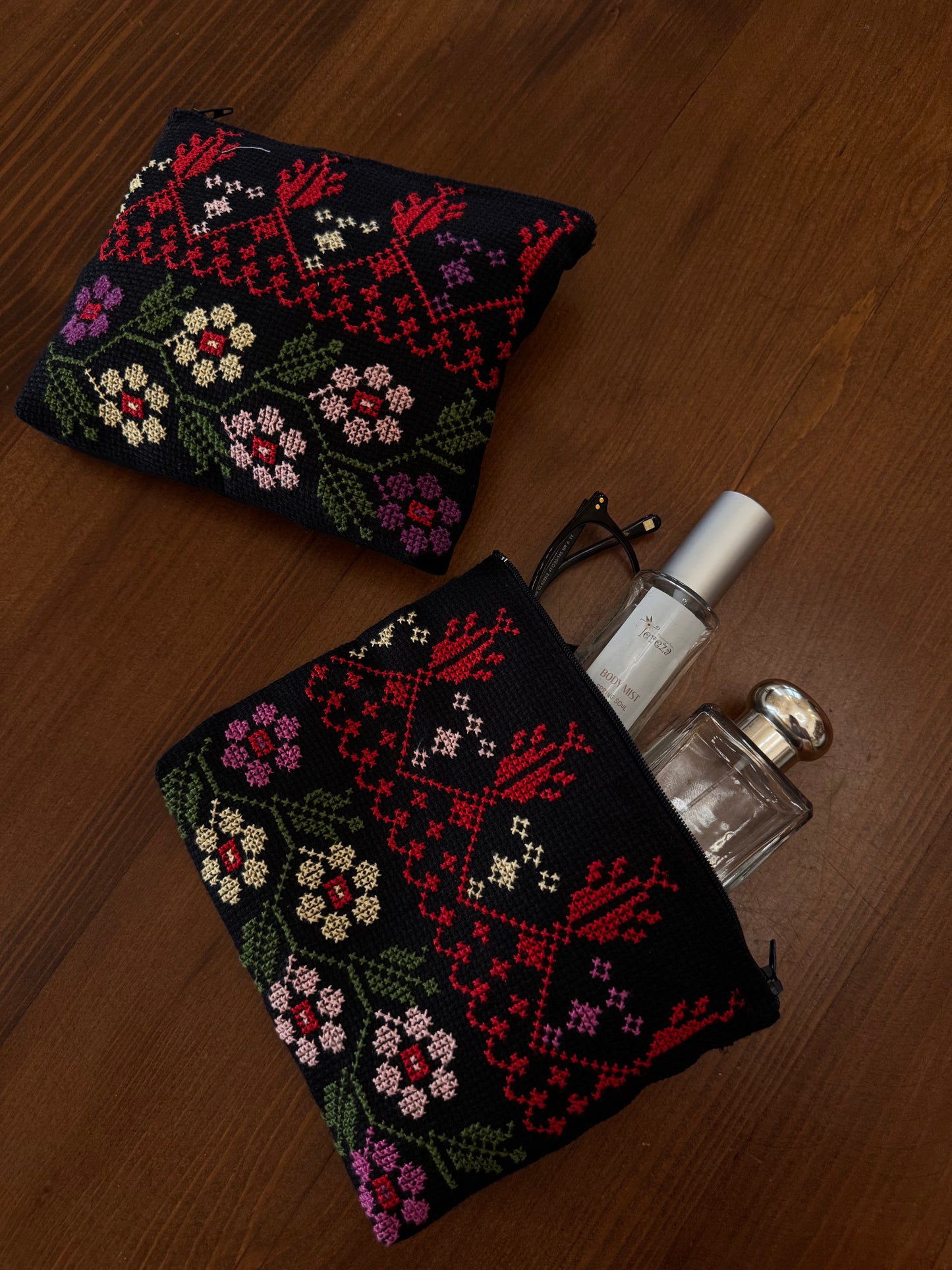 Floral heritage pouch