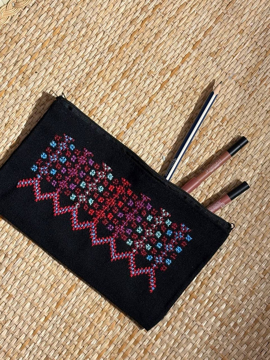 Pencil case “Gaza thobe pattern”