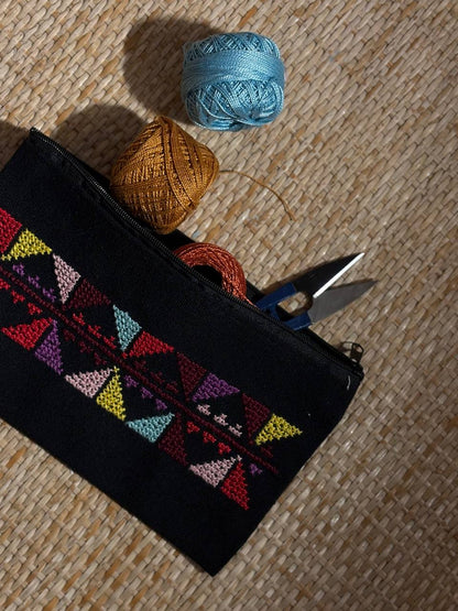 Pencil case “Gaza thobe pattern”