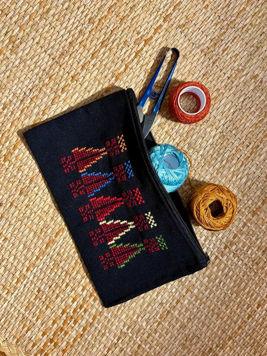 Pencil case “Gaza thobe- Sarweh pattern”