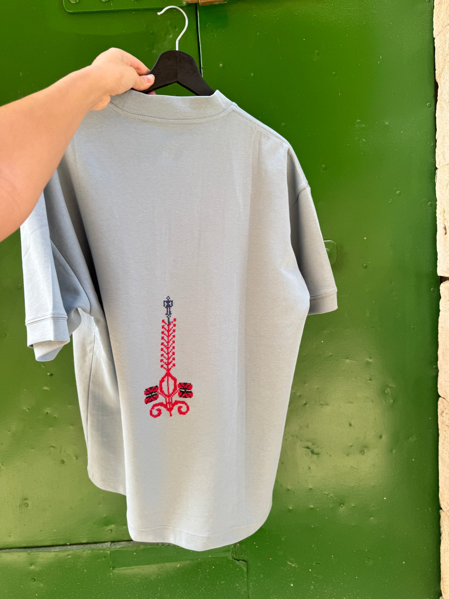 بلوزة سرو | Cypress t-shirt